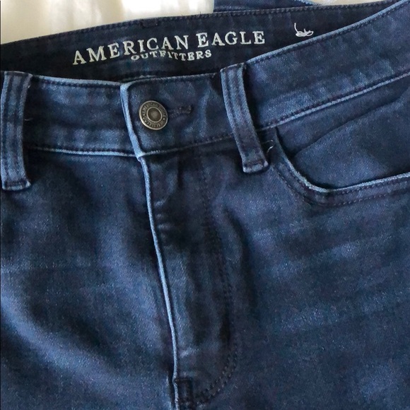 AE Dark-wash, super-stretch jeggings, size 6R - Picture 7 of 7